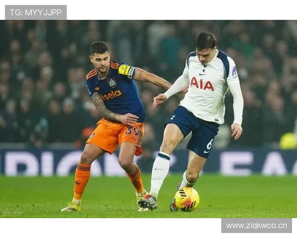 热刺防线压上幅度加大，防守漏洞是否正被对手频繁利用？