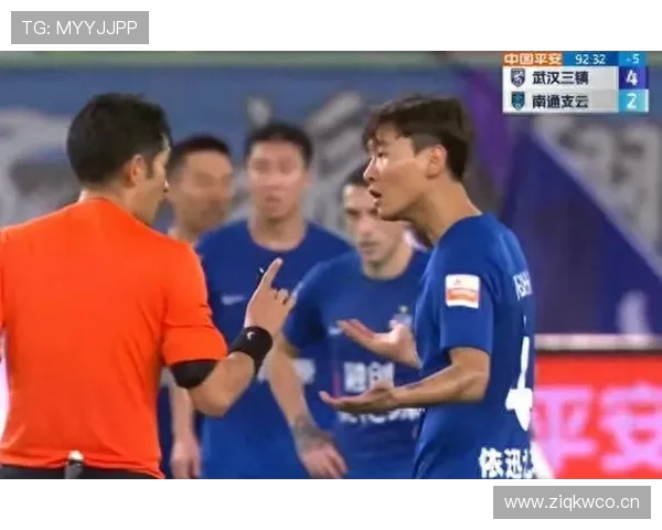 韦世豪逛超市买菜都穿限量球鞋